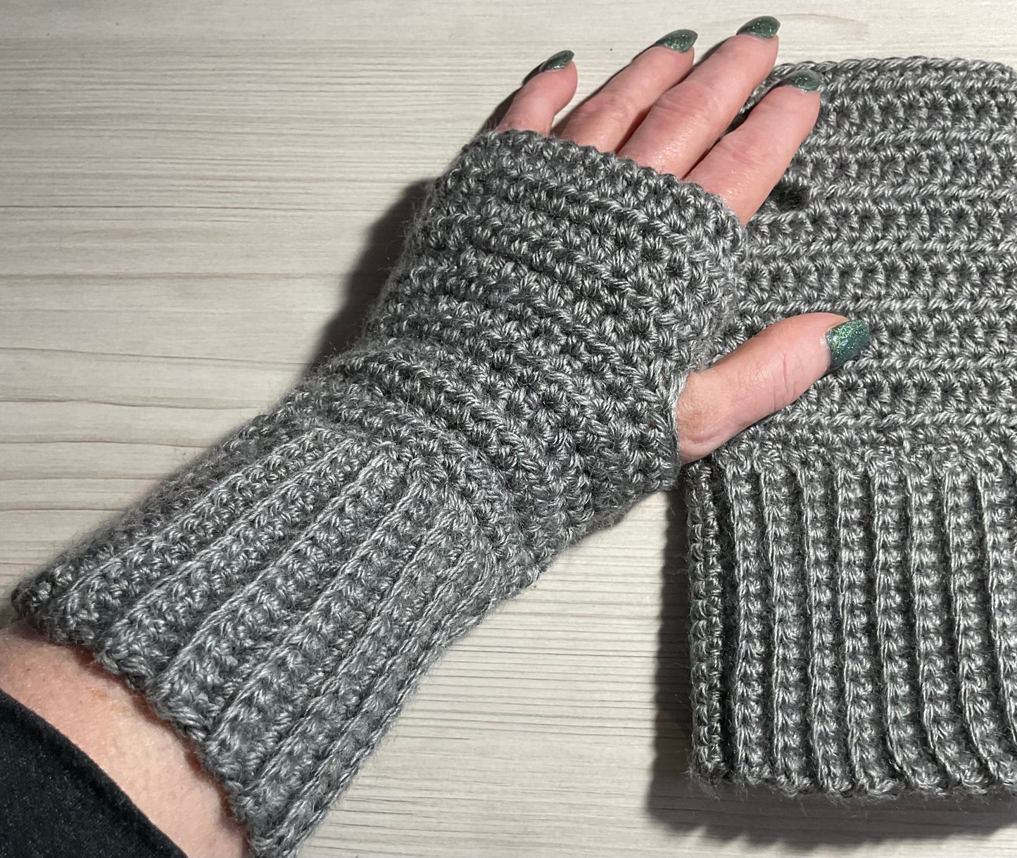Fingerless gloves